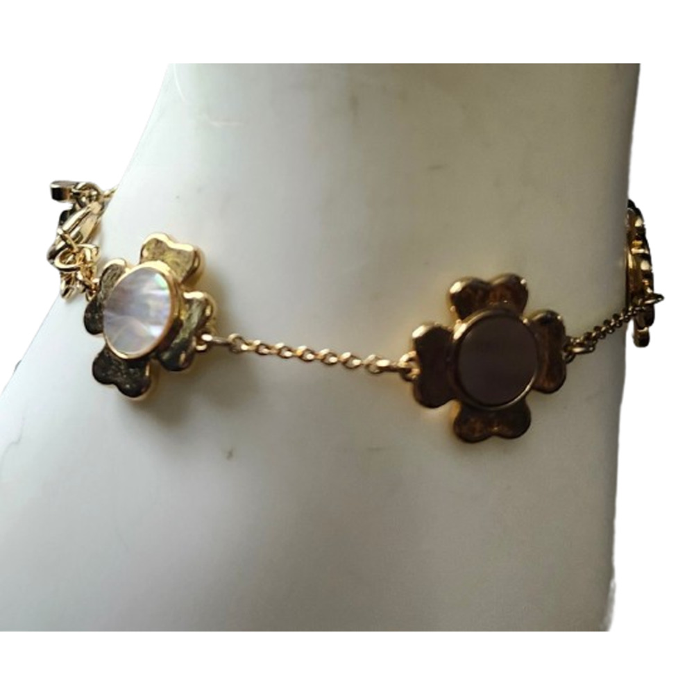 Vtg Ann Taylor Gold Plated Mother of Pearl Clover Bracelet
